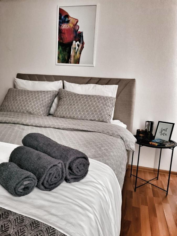 Nights & Smiles Sarajevo Apartment Exterior photo